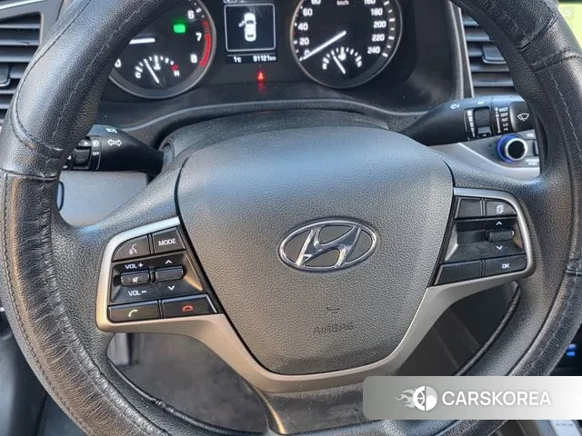Hyundai Avante AD id 3449634 из Кореи 19