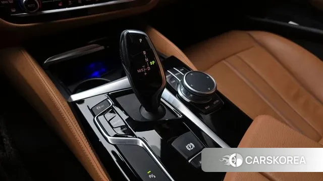 BMW 5 Series (G30) id 3302567 из Кореи 19