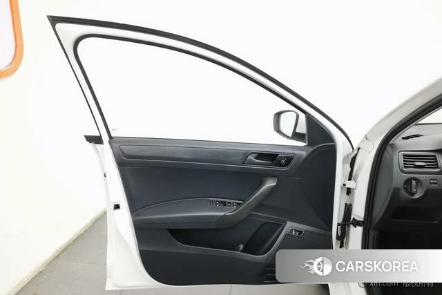 Volkswagen Santana id 4211365 из Китая 23