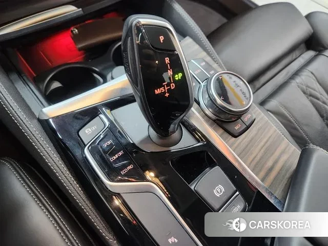 BMW 5 Series (G30) id 3588405 из Кореи 19