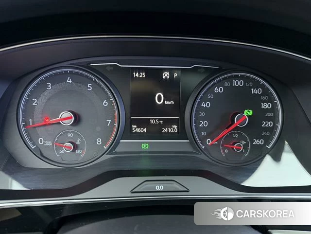 Volkswagen Passat id 4208018 из Китая 10
