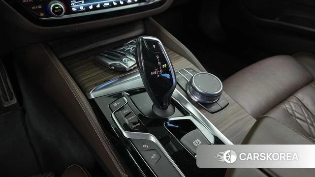 BMW 5 Series (G30) id 4918950 из Кореи 31