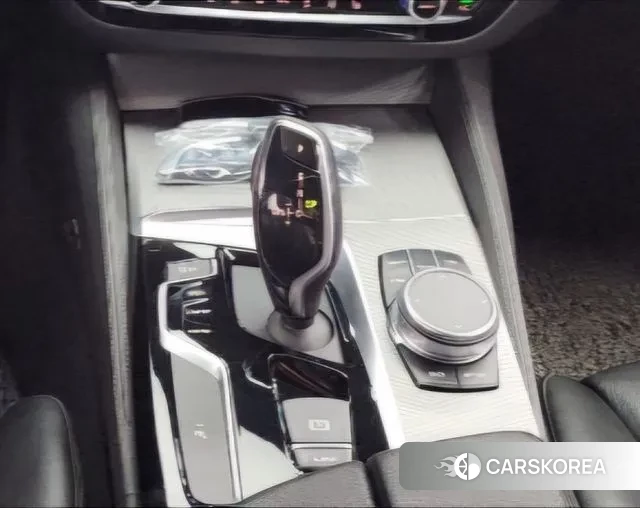 BMW 5 Series (G30) id 3578881 из Кореи 19