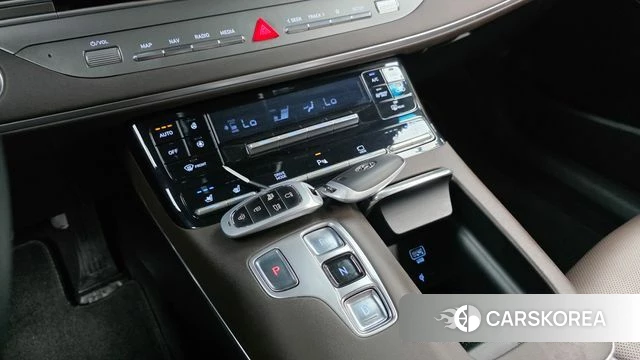 Hyundai The New Grandeur IG Hybrid id 4389324 из Кореи 19