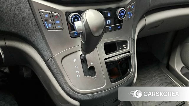 Hyundai The New Grand Starex id 4345459 из Кореи 29