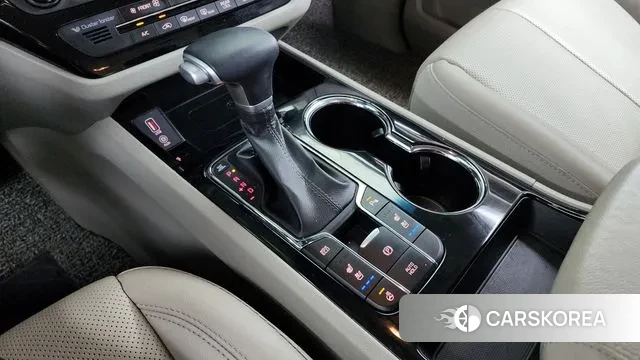 Kia The New Carnival id 3060359 из Кореи 19