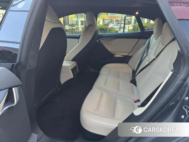 Tesla Model S id 3904915 из Кореи 10