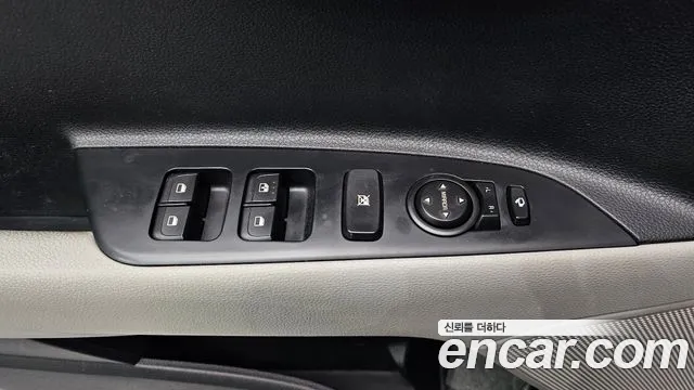 Kia Stonic id 2572429 из Кореи 19