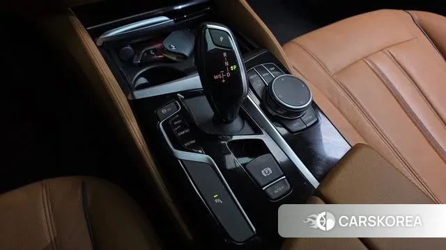 BMW 5 Series (G30) id 3612570 из Кореи 19