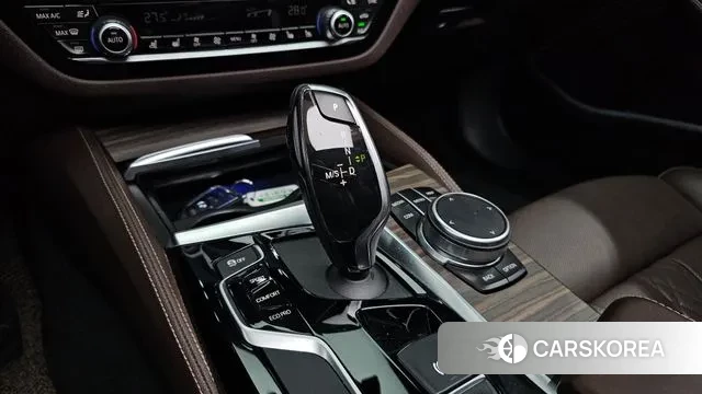 BMW 5 Series (G30) id 3641401 из Кореи 19