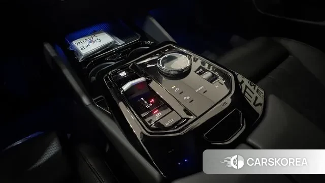 BMW 5 Series (G60) id 3725904 из Кореи 19