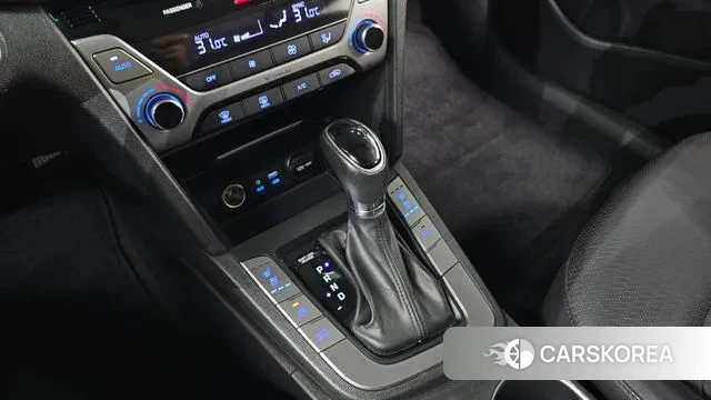 Hyundai Avante AD id 3418203 из Кореи 19