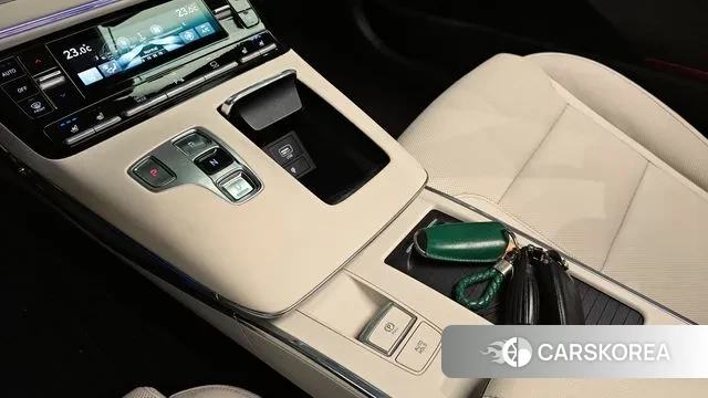 Hyundai The New Grandeur IG id 3323701 из Кореи 19