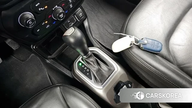 Jeep Renegade id 3444557 из Кореи 19