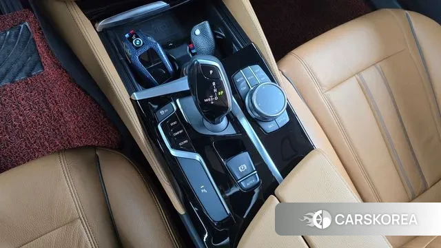 BMW 5 Series (G30) id 3525786 из Кореи 19