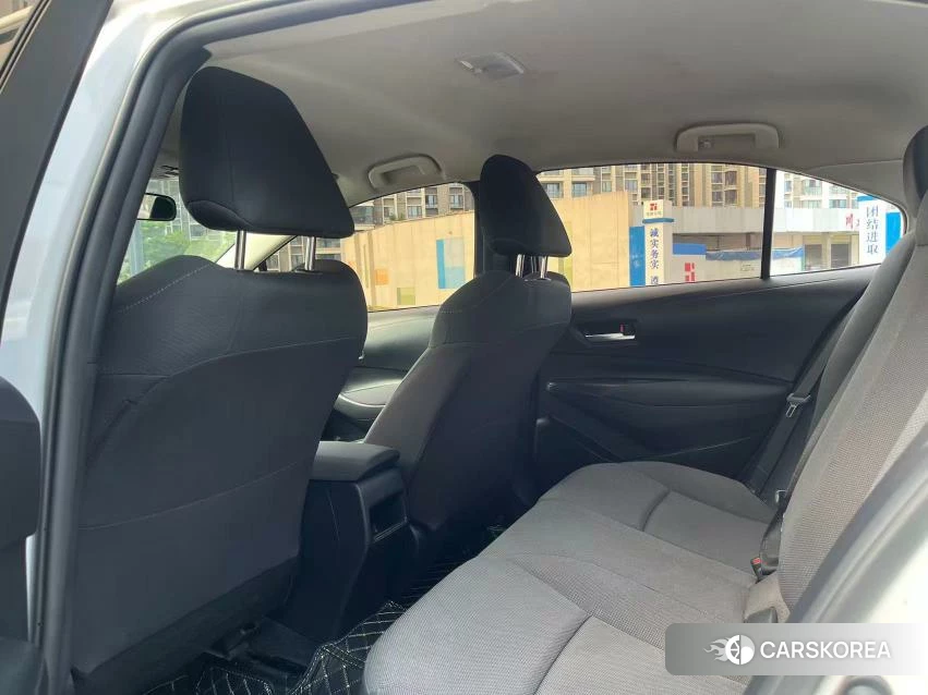Toyota Corolla id 4510473 из Китая 9