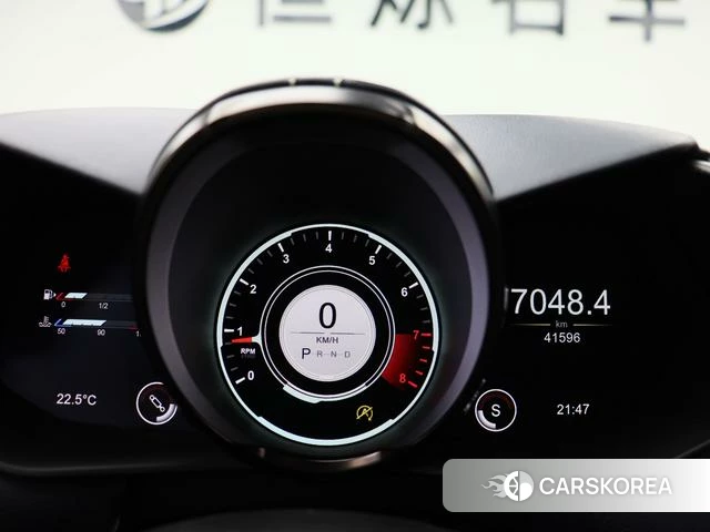 Aston Martin Vantage id 4238597 из Китая 26