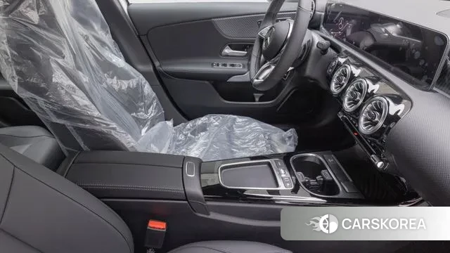 Mercedes-Benz A-Class W177 id 3731595 из Кореи 19