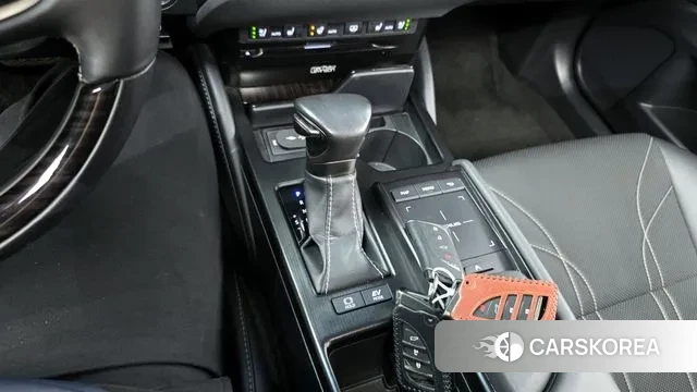 Lexus ES300h 7th generation id 2991103 из Кореи 19