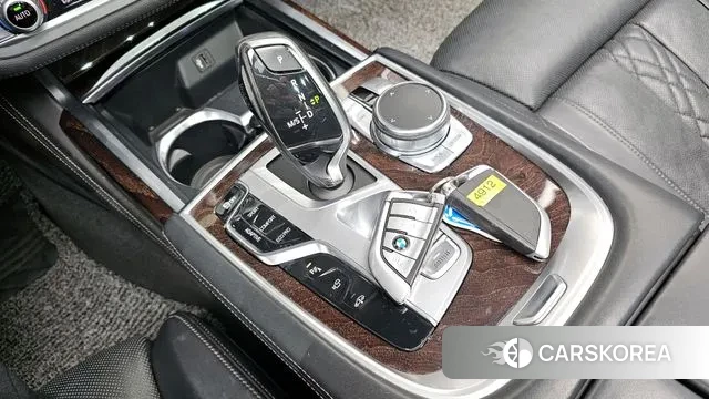 BMW 7 Series (G11) id 3622572 из Кореи 19