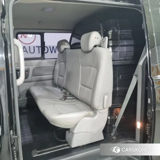 Hyundai The New Grand Starex id 3692734 из Кореи 19