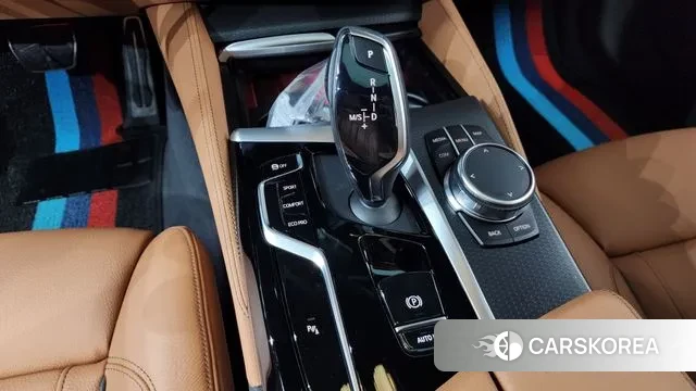 BMW 5 Series (G30) id 3394712 из Кореи 19