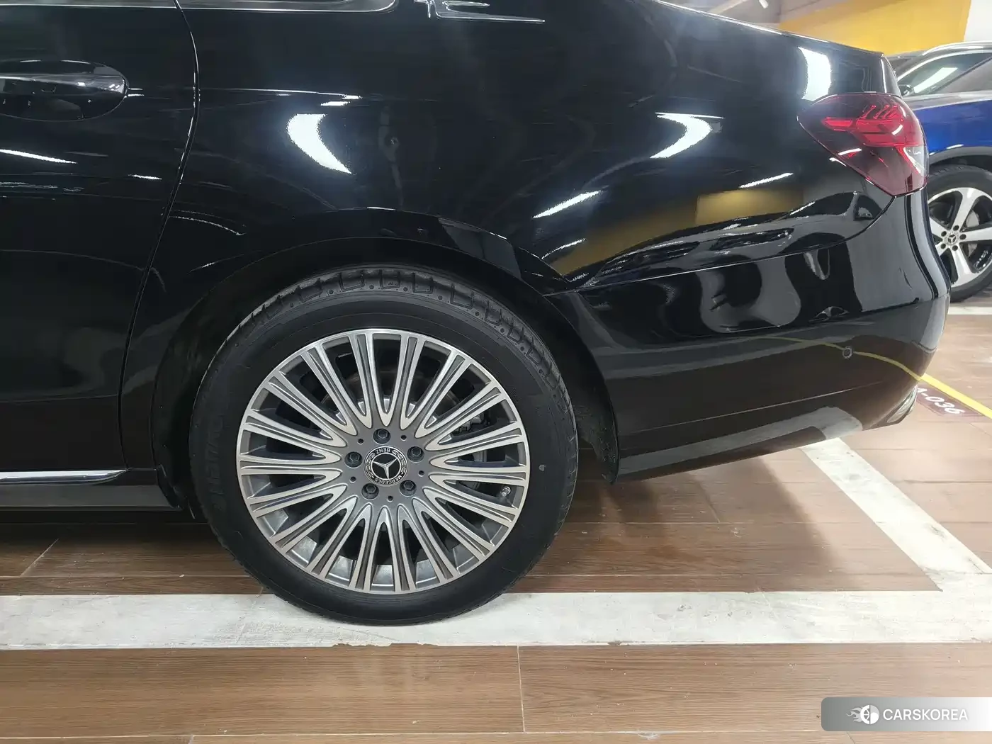 Mercedes-Benz E-Class id 4628206 из Китая 14