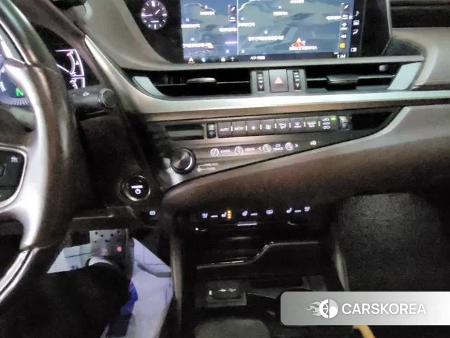 Lexus ES300h 7th generation id 3439764 из Кореи 19