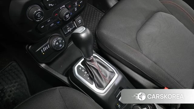 Jeep Renegade id 4295032 из Кореи 29