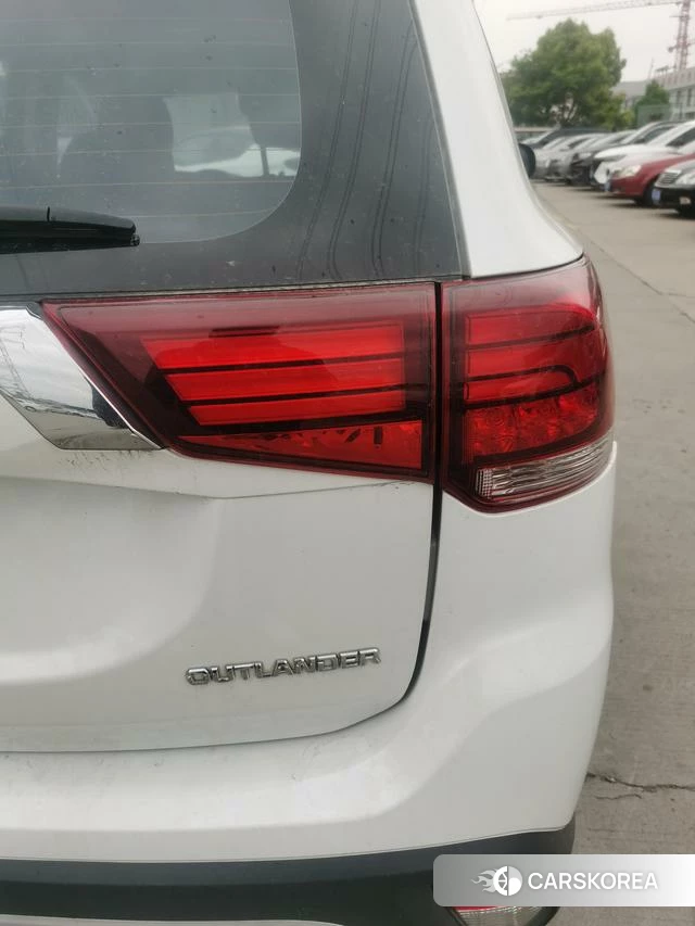 Mitsubishi  Outlander id 4240654 из Китая 26