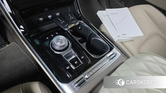 Kia Carnival 4th generation id 4282402 из Кореи 19