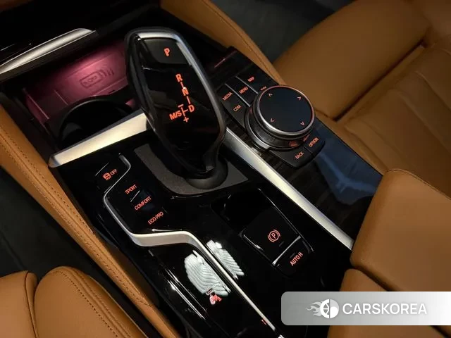 BMW 5 Series (G30) id 3555608 из Кореи 19