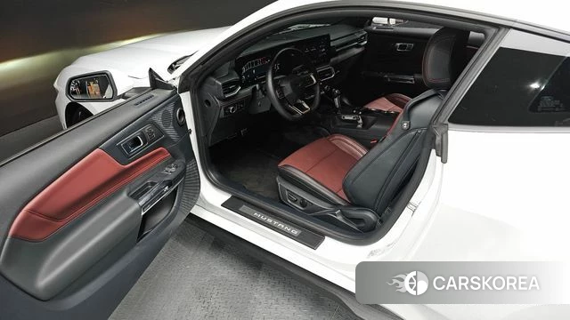 Ford Mustang 7th Generation id 4584656 из Кореи 29