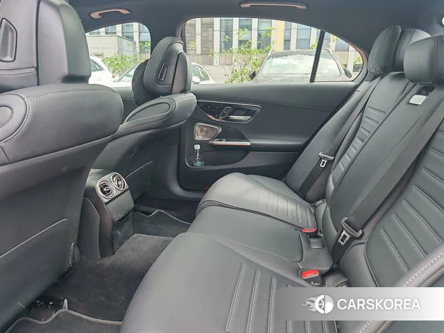 Mercedes-Benz Class C id 4271543 из Китая 17