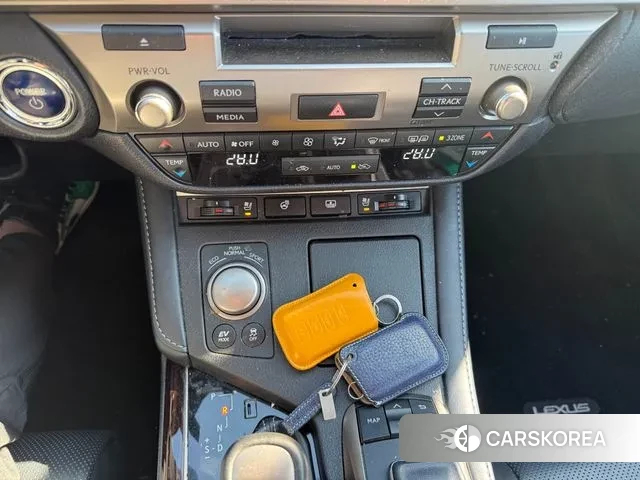 Lexus New ES300h id 3612810 из Кореи 14