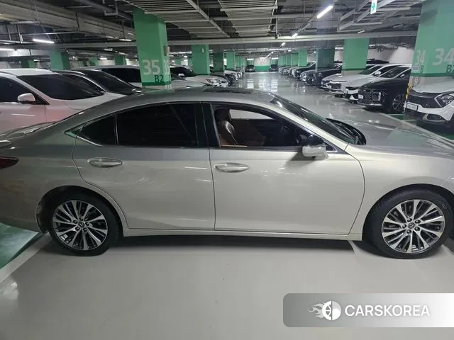 Lexus ES300h 7th generation id 3412532 из Кореи 10