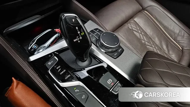 BMW 5 Series (G30) id 3557610 из Кореи 19