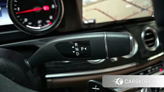 Mercedes-Benz E-Class W213 id 3009194 из Кореи 19