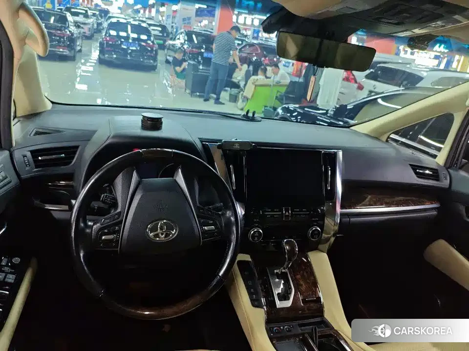 Toyota Elfa id 4653797 из Китая 9