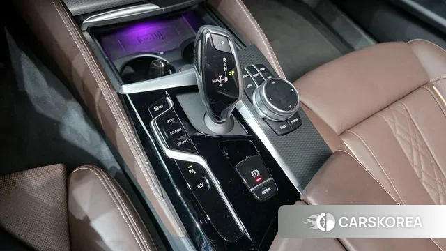 BMW 5 Series (G30) id 3058195 из Кореи 19