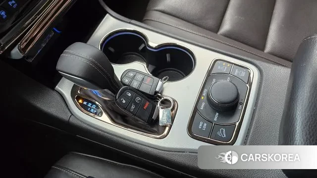 Jeep Grand Cherokee id 3568144 из Кореи 19