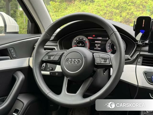 Audi A4L id 4253845 из Китая 12