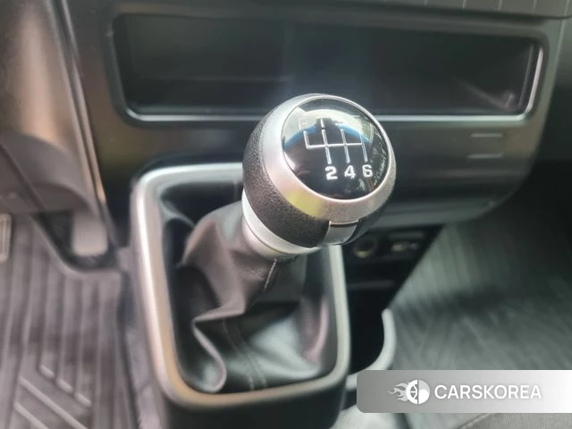 Hyundai Staria id 4423314 из Кореи 19