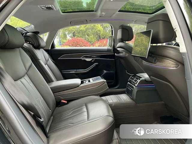 Audi A8 id 4259696 из Китая 20