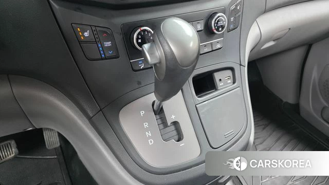 Hyundai The New Grand Starex id 3853309 из Кореи 19