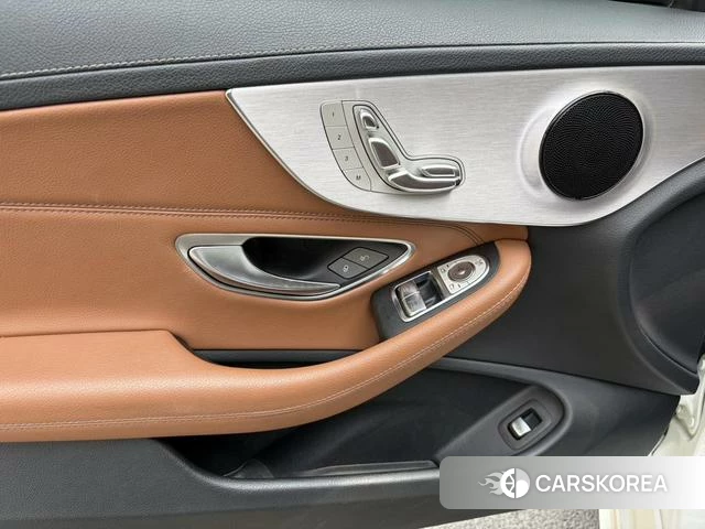 Mercedes-Benz Class C (imported) id 4359196 из Китая 21