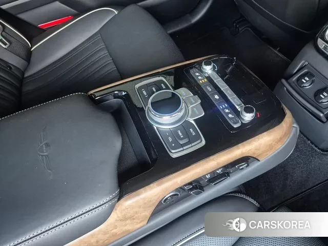 Genesis G90 id 3646613 из Кореи 18