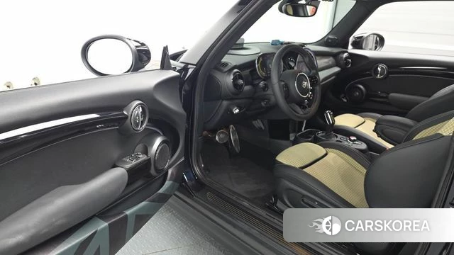 Mini Cooper Electric id 4768254 из Кореи 29
