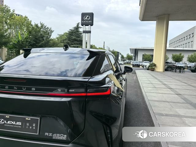 Lexus RZ id 4274198 из Китая 16