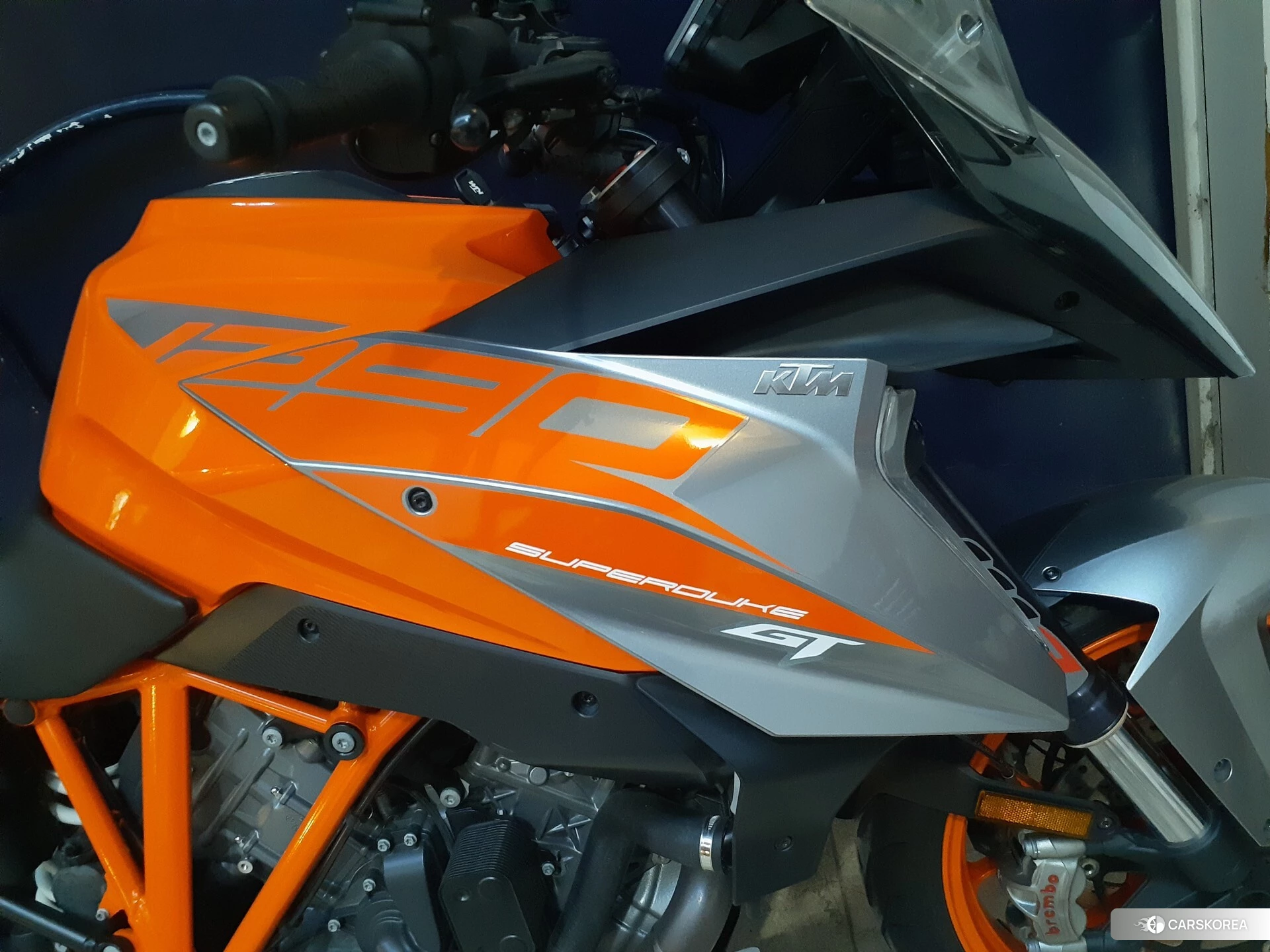 KTM 1290 SUPER DUKE GT id 4380200 из Японии 9
